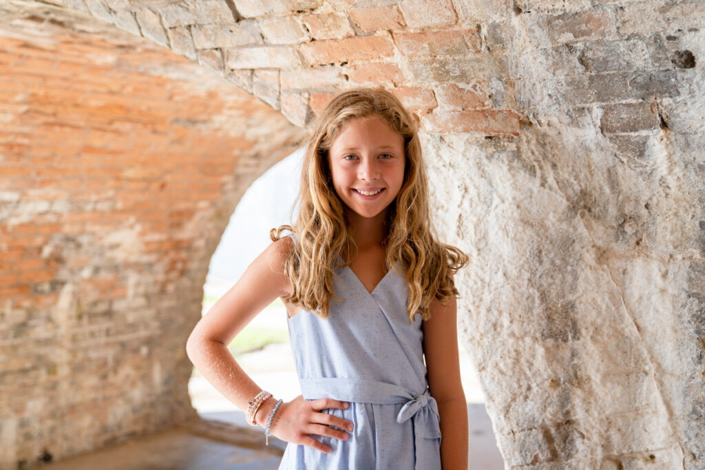 girl-at-fort-pickens
